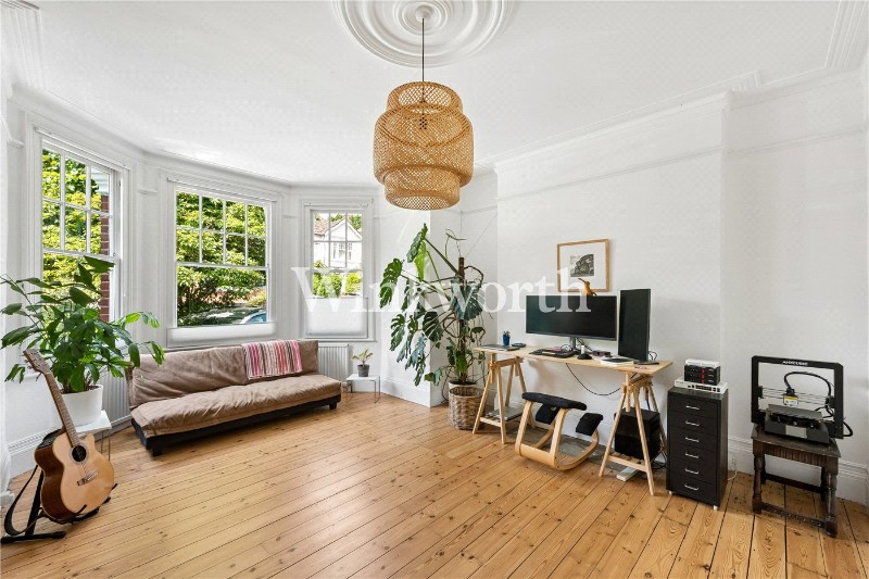 Lakeside Road, London, N13