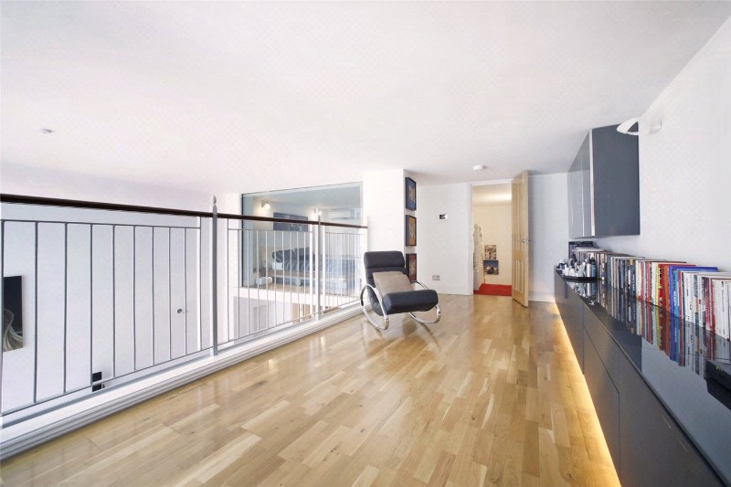 Ludgate Hill, London, EC4M