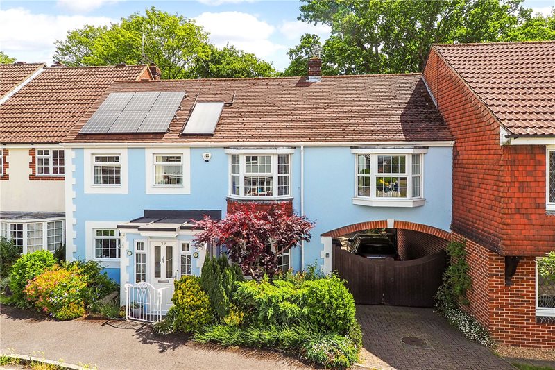 Grenehurst Way, Petersfield, Hampshire, Gu31