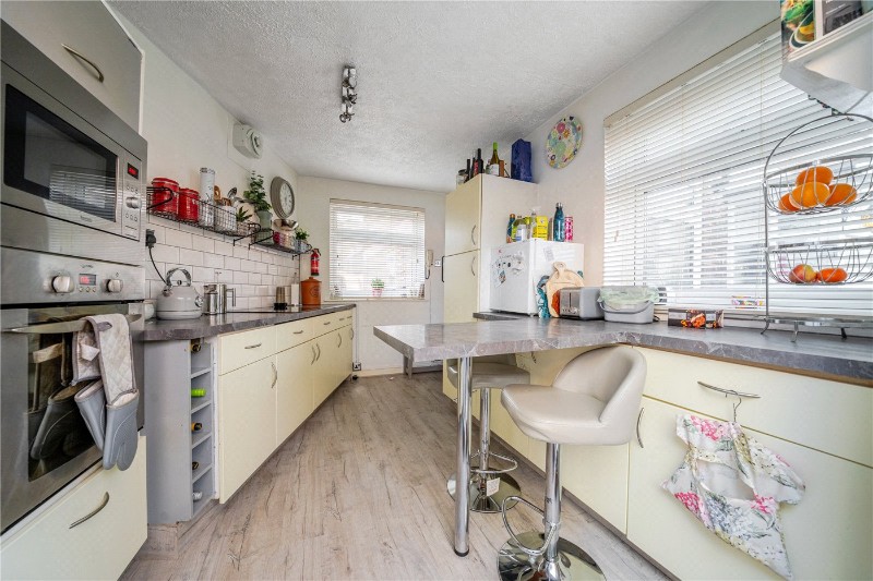 Waterside Close, London, SE16