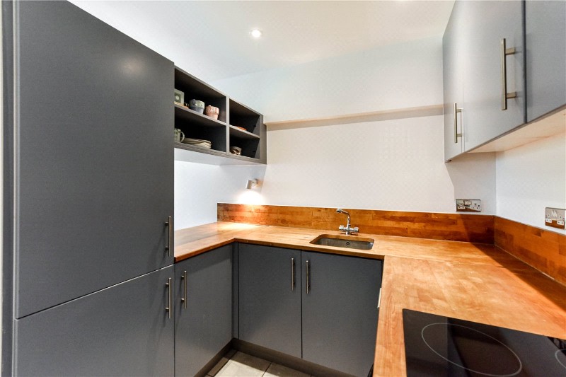 Myddelton Passage, London, EC1R