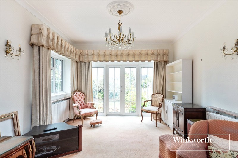 Hendon Lane, Finchley, London, N3