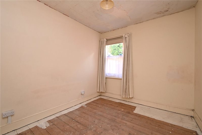 Chequers Road, Basingstoke, Hampshire, RG21