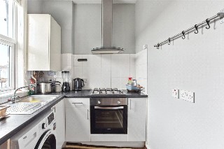 Park Avenue, Mitcham, CR4