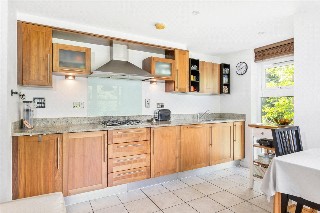 Whitelands Crescent, London, SW18