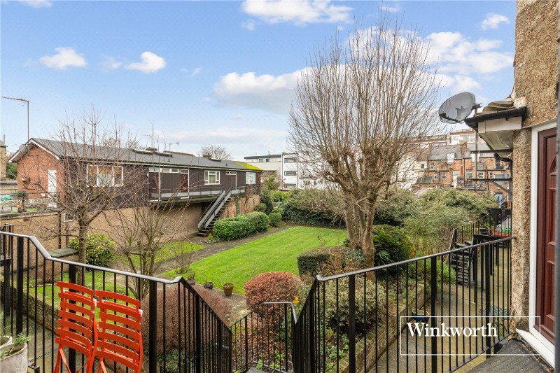 East End Road, London, N3