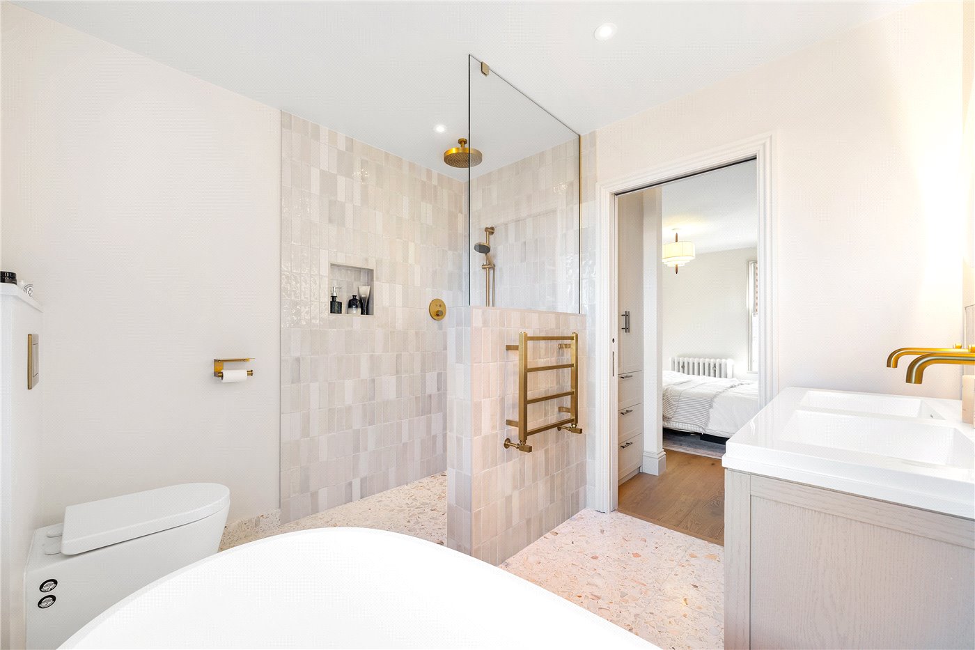 Ensuite