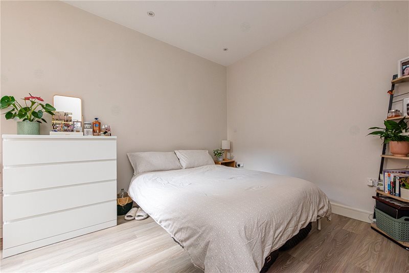 Purves Road, London, NW10
