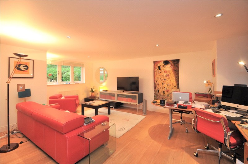 New Dover Road, Canterbury, CT1