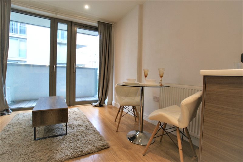 Merlin Heights, London, N17