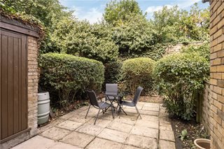 Normanby Close, London, SW15