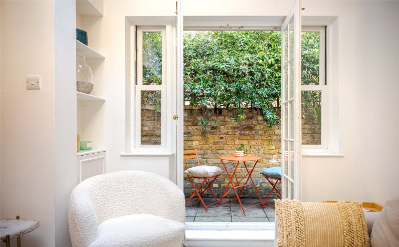 Charlwood Street, London, SW1V