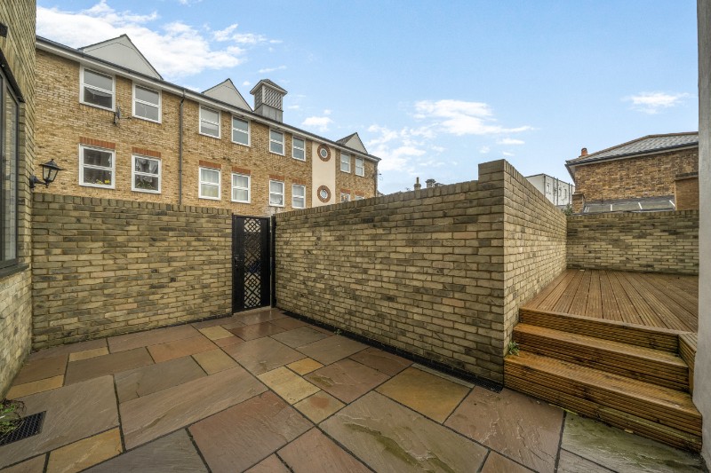 Fransfield Grove, London, SE26