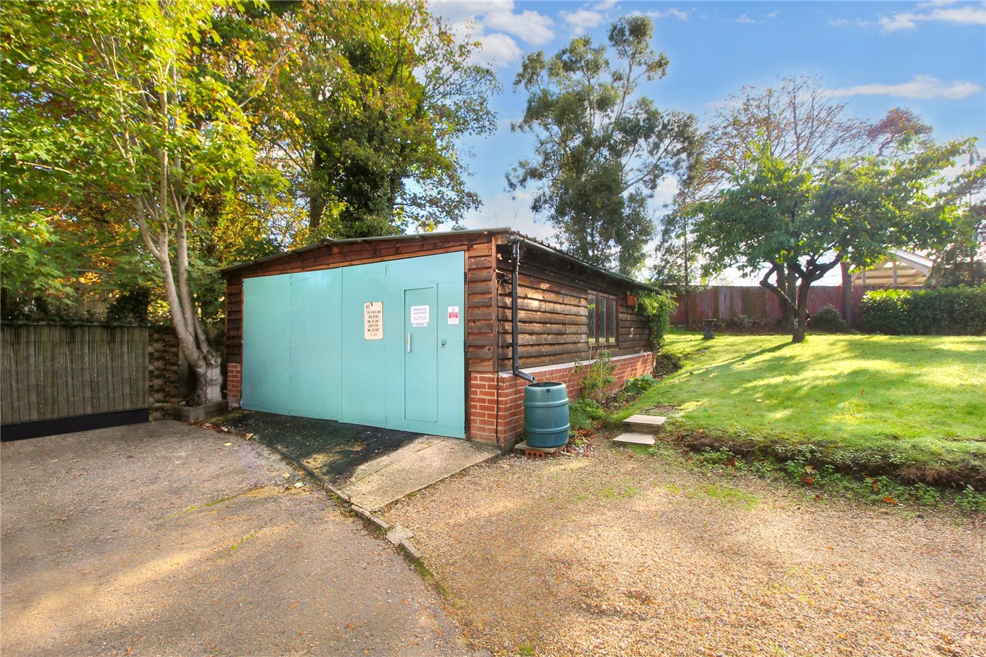 Garage 2