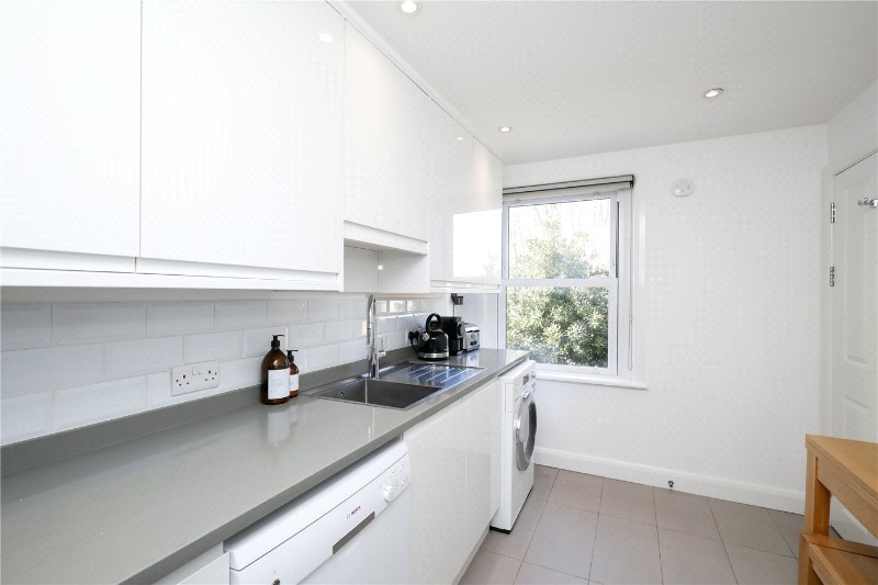 Grange Park, London, W5