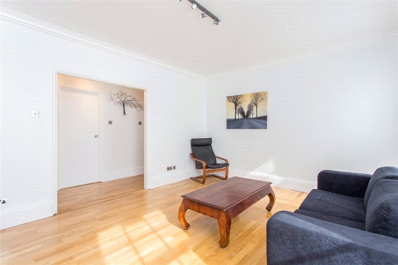 Prior Bolton Street, Highbury Corner, London, N1