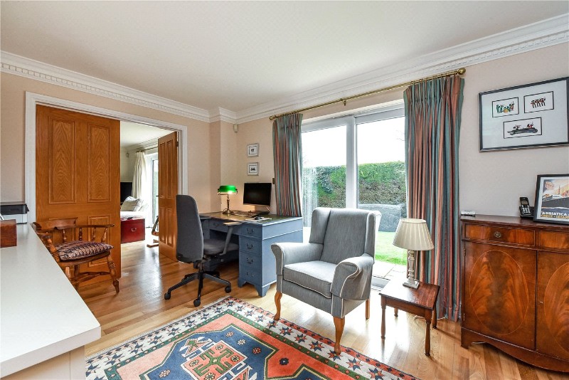 Parsonage Close, Petersfield, Hampshire, GU32