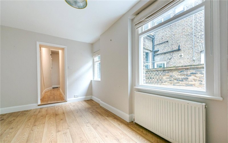 Larcom Street, London, SE17