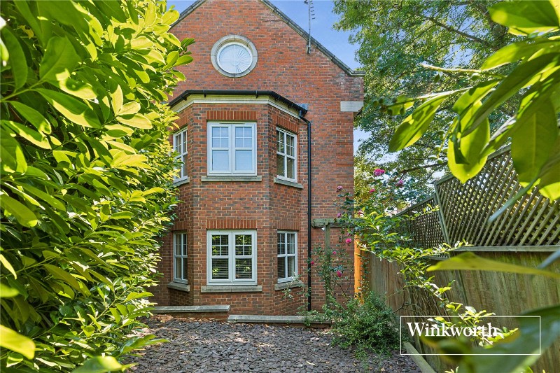 Tavistock Avenue, Mill Hill East, London, NW7