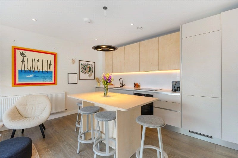 Chatfield Road, London, SW11