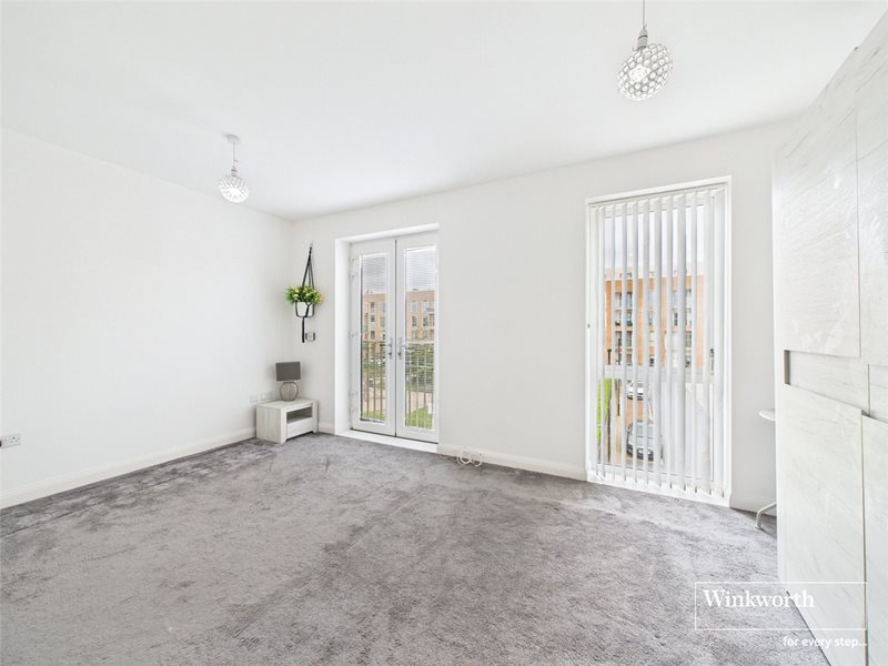 Edgecumbe Avenue, Colindale, NW9