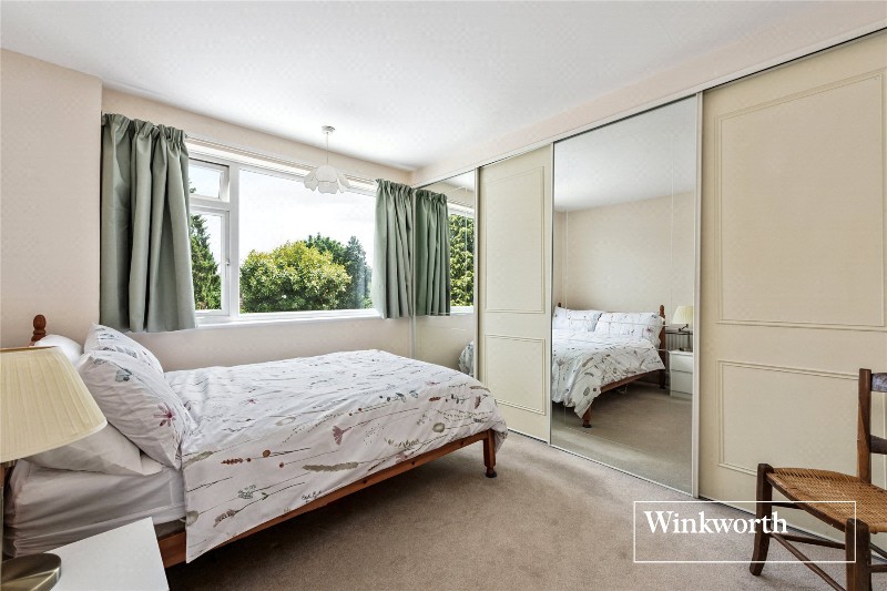 Leeside, Barnet, EN5