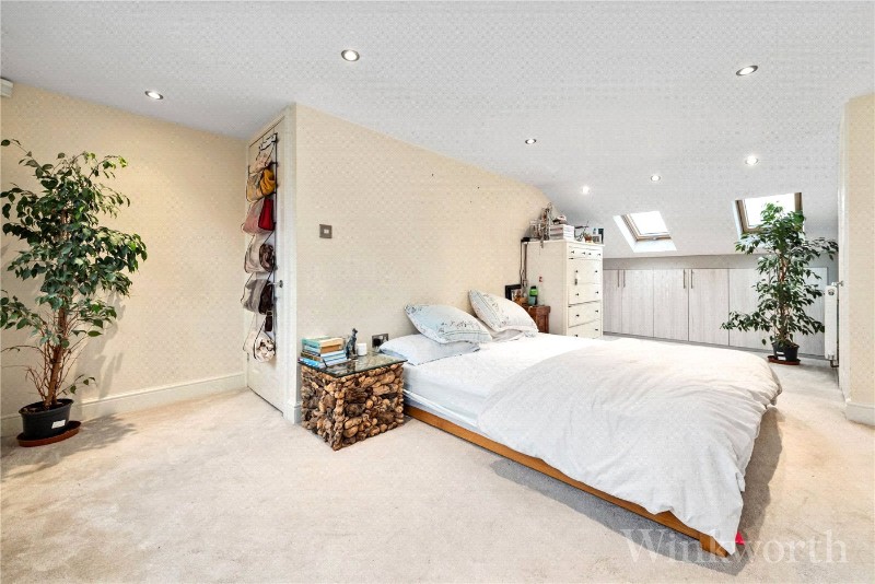 Holbeck Row, Southwark, London, SE15