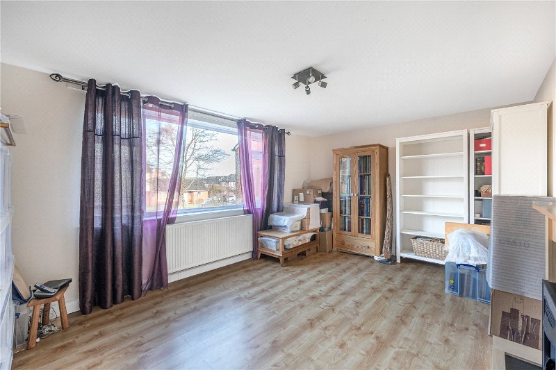 Middlefield, Farnham, Surrey, GU9