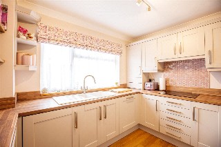 Canvey Road, Leigh-on-Sea, Essex, SS9