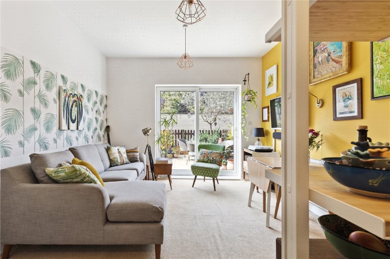 Byton Road, London, SW17