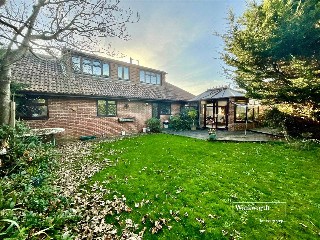 Marine Drive East, Barton on Sea, New Milton, Hampshire, BH25
