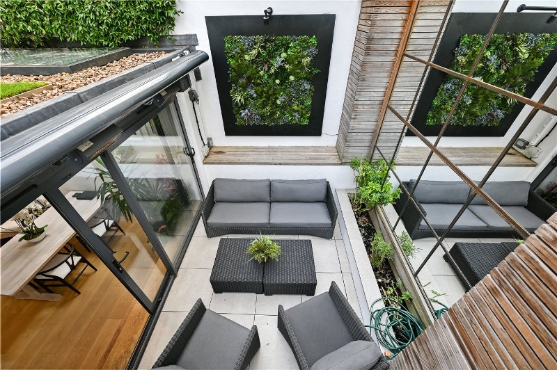 Lonsdale Road, London, W11