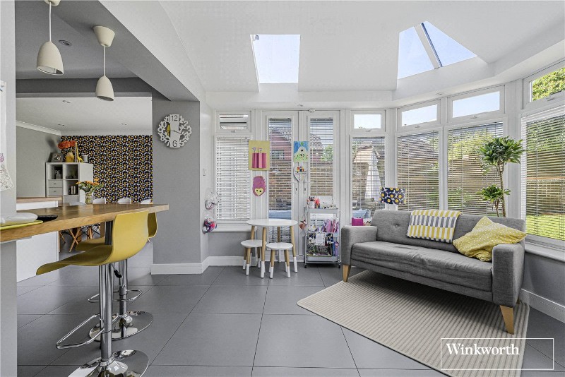 Heywood Drive, Bagshot, Surrey, GU19