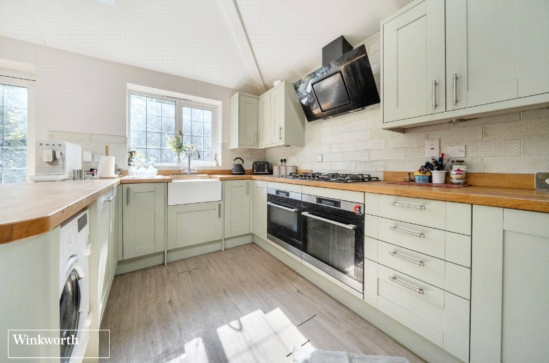Sheppard Road, Basingstoke, Hampshire, RG21