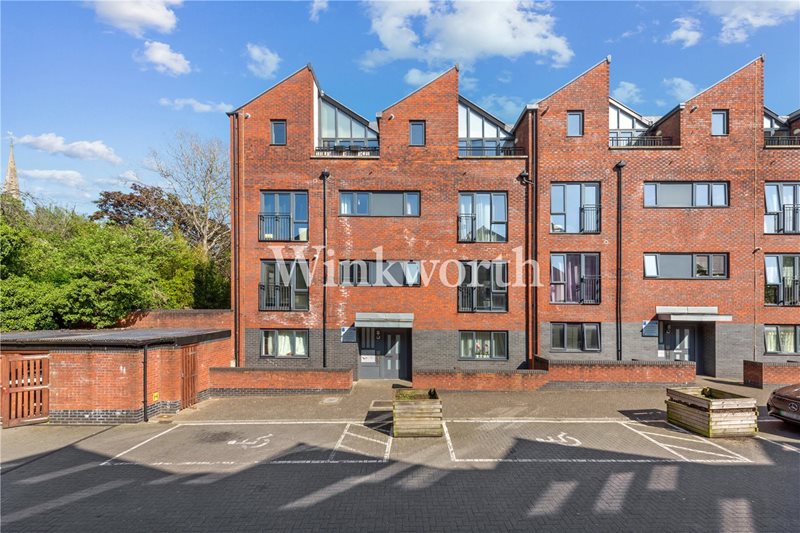 Leverton Close, London, N22