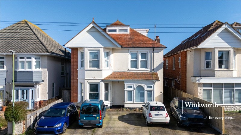 Pinecliffe Avenue, Bournemouth, Dorset, BH6