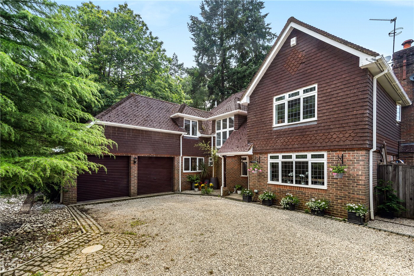 4 bedroom property for sale in Furze Vale Road, Headley Down, GU35 £