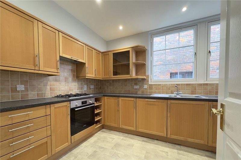 Warwick Road, Beaconsfield, HP9