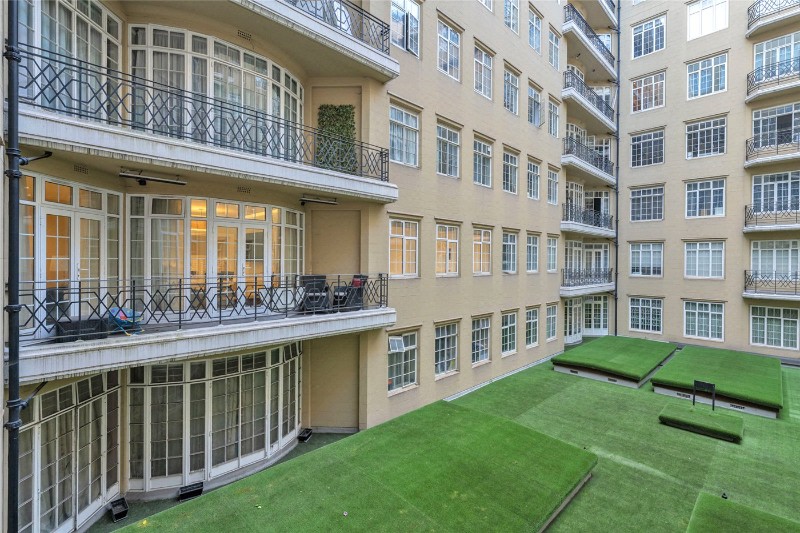 Berkeley Court, Marylebone Road, London, NW1