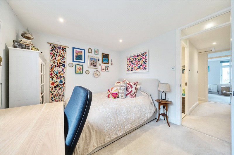 Montrose Way, London, SE23