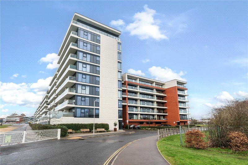 Kingman Way, Newbury, Berkshire, RG14