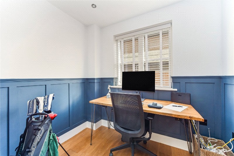 Borough Road, Petersfield, Hampshire, GU32