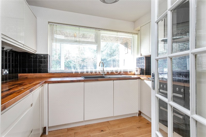 Village Road, Enfield, EN1