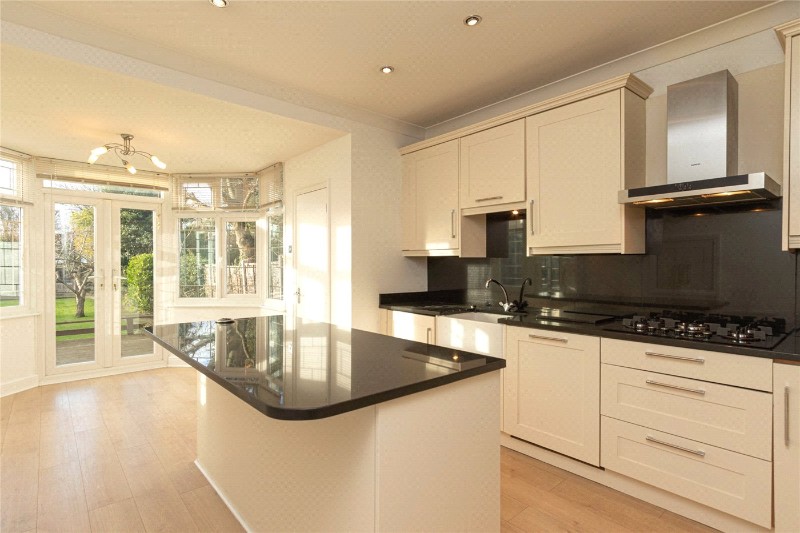 Chalkwell Avenue, Westcliff-on-Sea, Essex, SS0