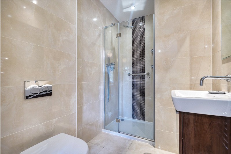 Westbourne Place, Farnham, Surrey, GU9