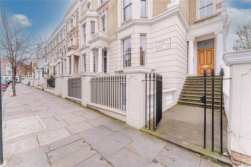 Chesterton Road, London, W10