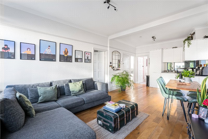 East End Road, Finchley, London, N3