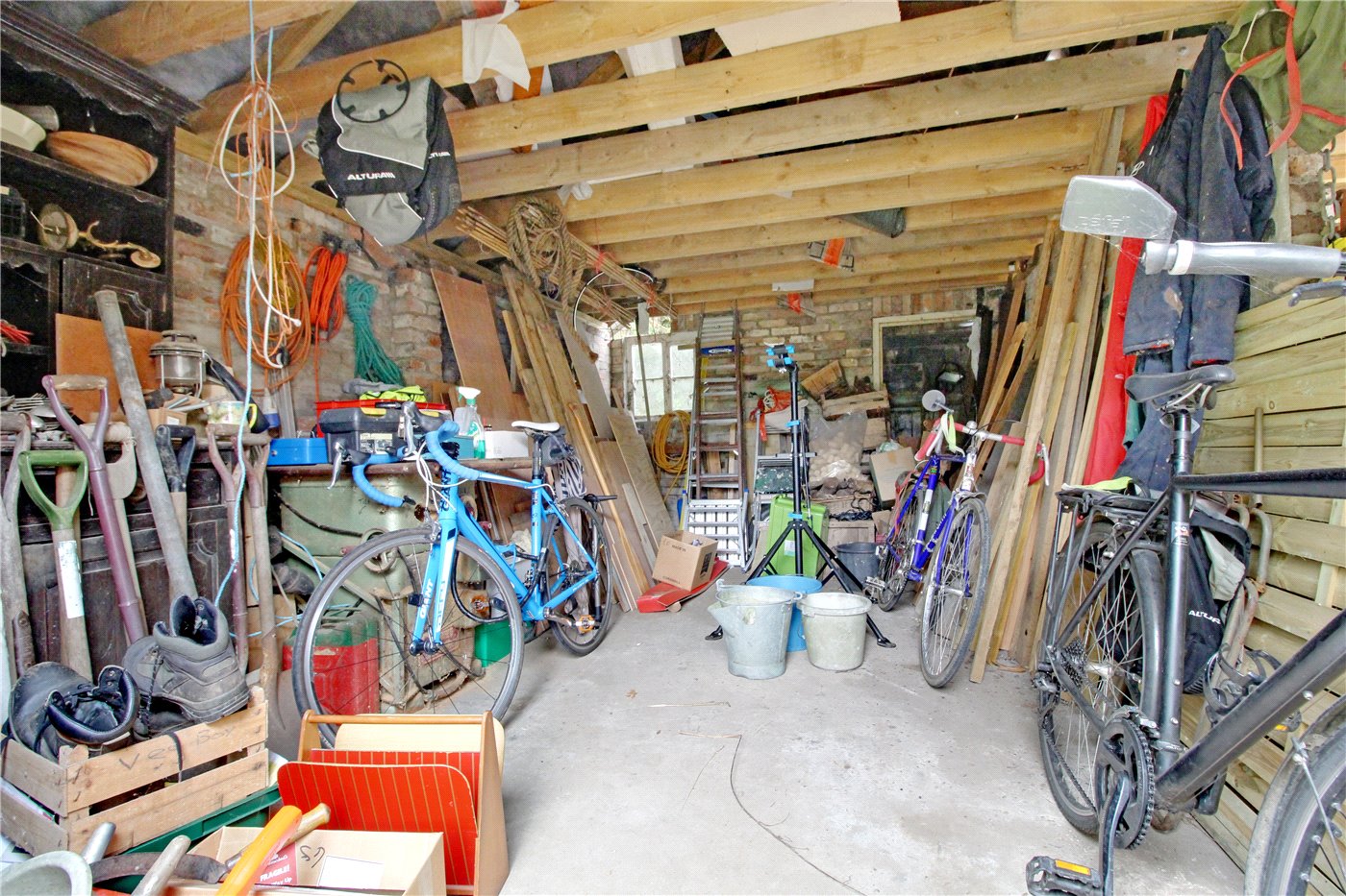 Garage 2