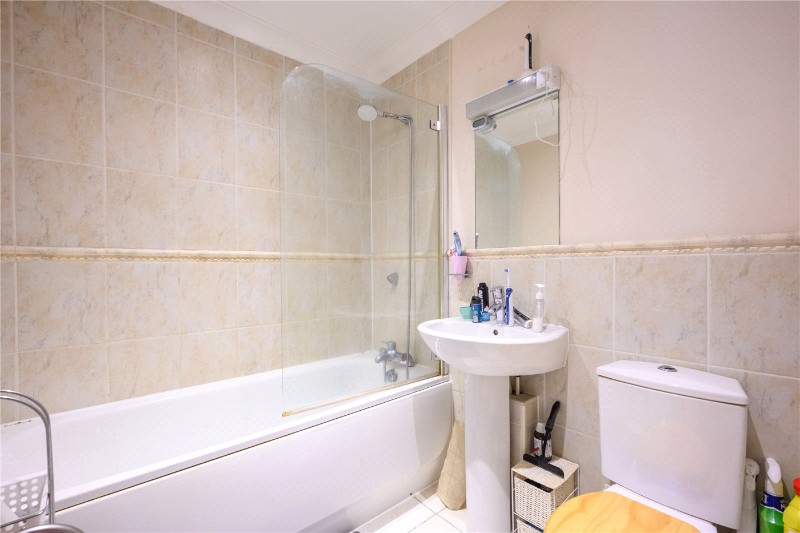 Park Rise, Leatherhead, Surrey, KT22