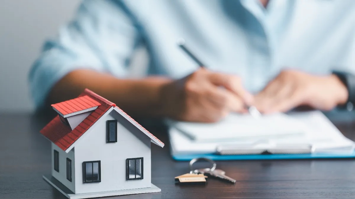 10-Legal-Traps-Every-London-Landlord-Must-Avoid-in-2025